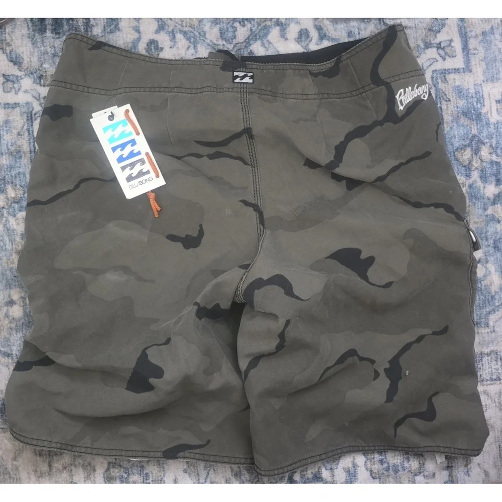 Billabong Board Short Mens Camo War & Peace tie-dye Swim Trunks Size 36 NWTS